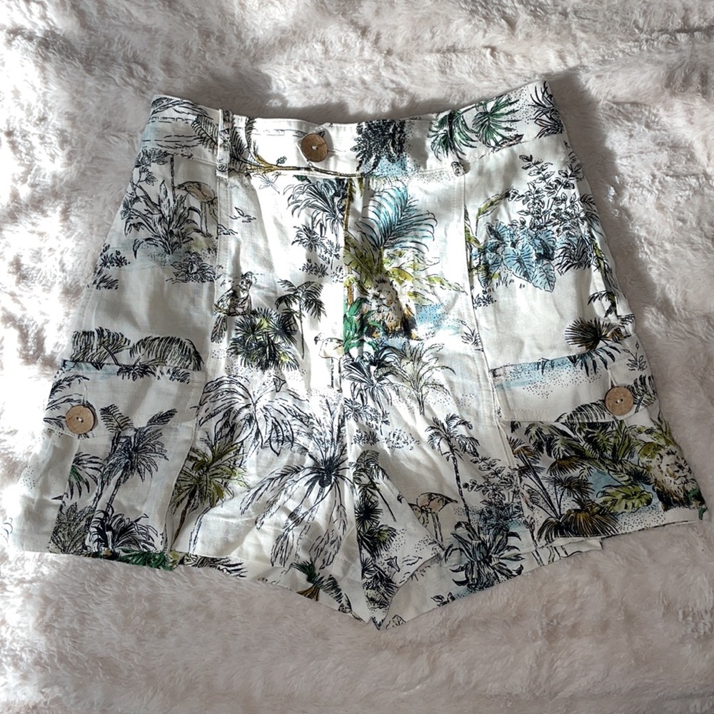 NWOT: Zara Linen blend High-waisted shorts